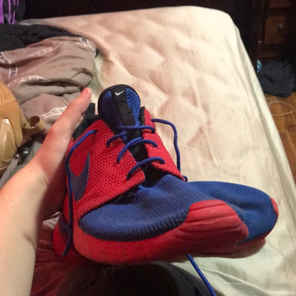 Custom Nike Roshes - Picture 2 of 3